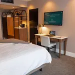 Hotel Der Valk 4*
