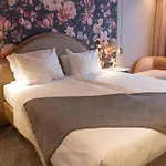 Hotel Der Valk 4*