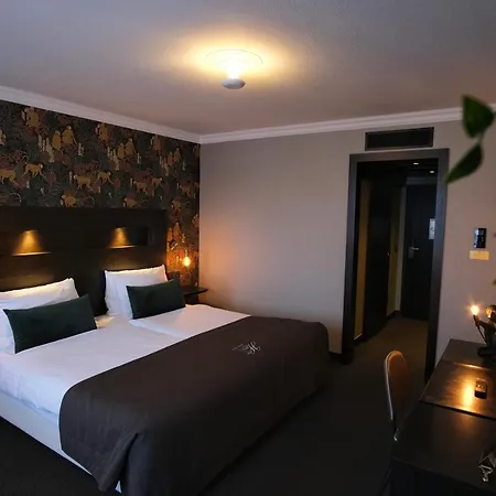 Hotel Der Valk 4*