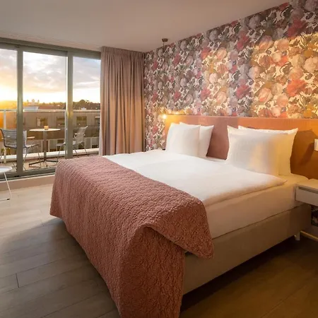Hotel Der Valk 4*