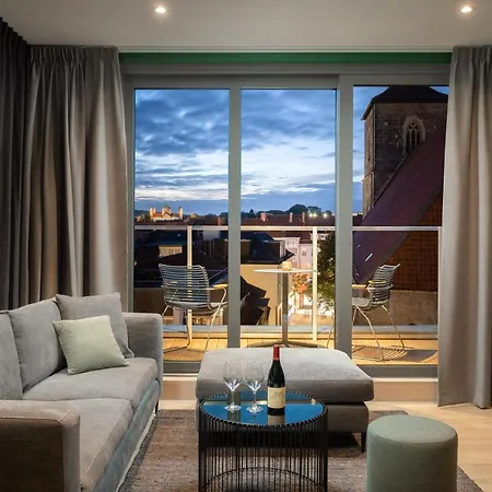 Der Valk Hotel 4*