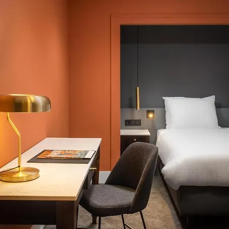 Der Valk Hotel 4*