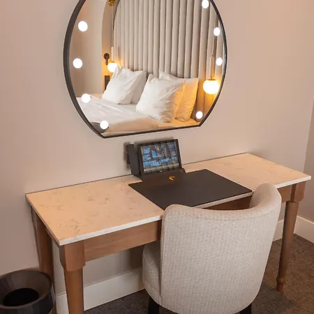 Hotel Der Valk 4*