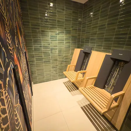 Der Valk Hotel 4*