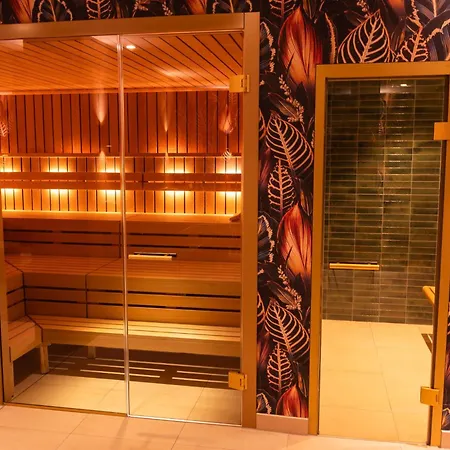Hotel Der Valk 4*