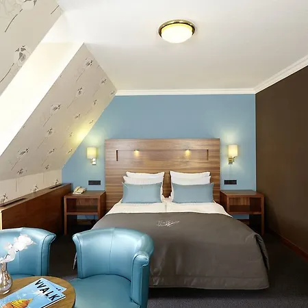 Der Valk Hotel 4*