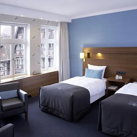 Hotel Der Valk 4*