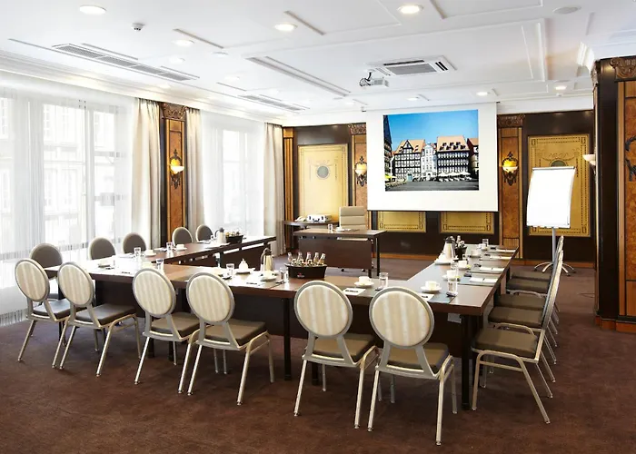 Der Valk Отель 4*